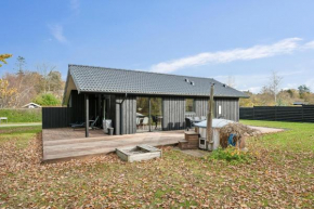 Beautiful And Well-Maintained House Near Lyngsbæk Beach, Ebeltoft